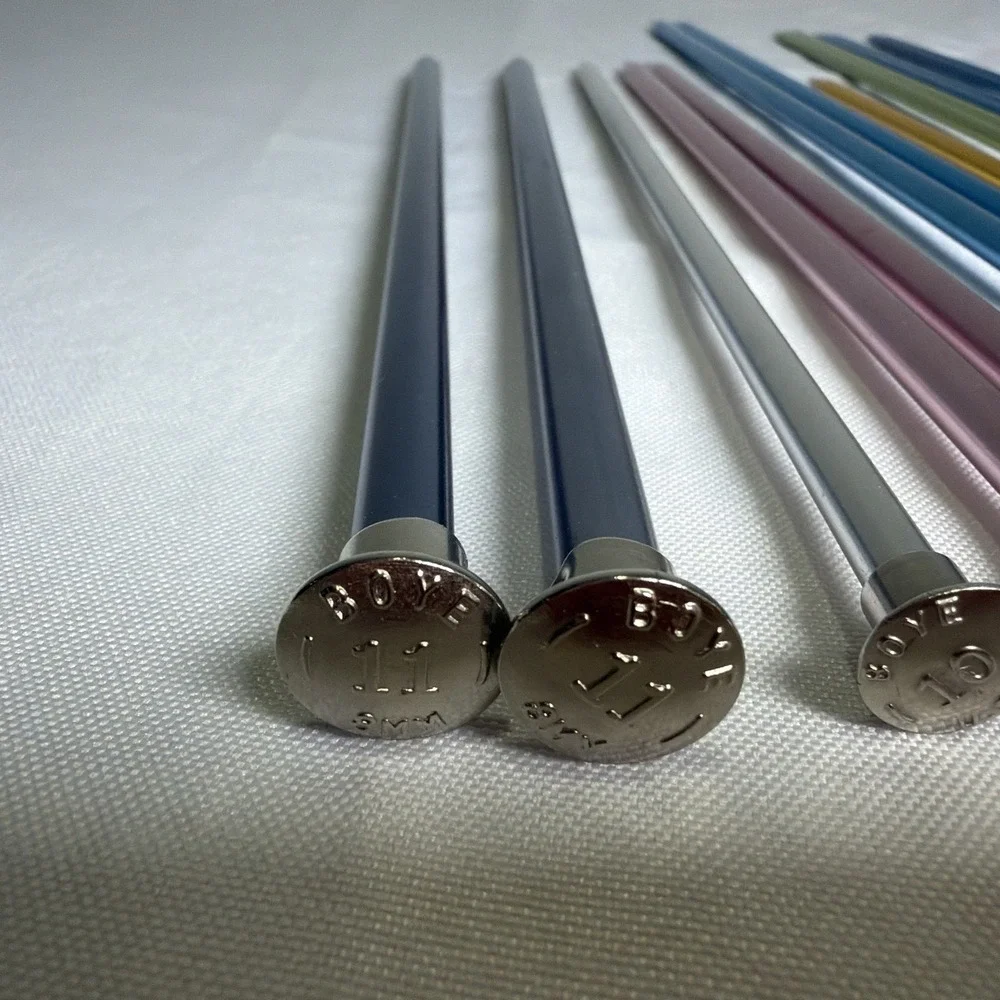 Vintage Boye Aluminum Multi Color Knitting Needles Variety Of Sizes Lot Of 29